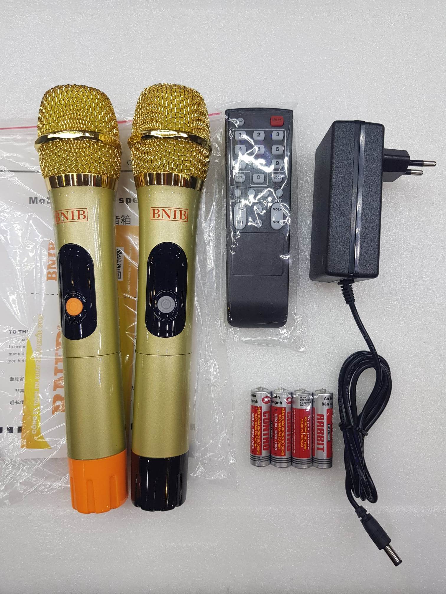 Loa xách tay Karaoke Bluetooth BNIB BN-116: Bass 16, 3 loa, Vỏ da bọc gỗ, Âm thanh chất lượng, Kèm 2 Micro vỏ kim loại