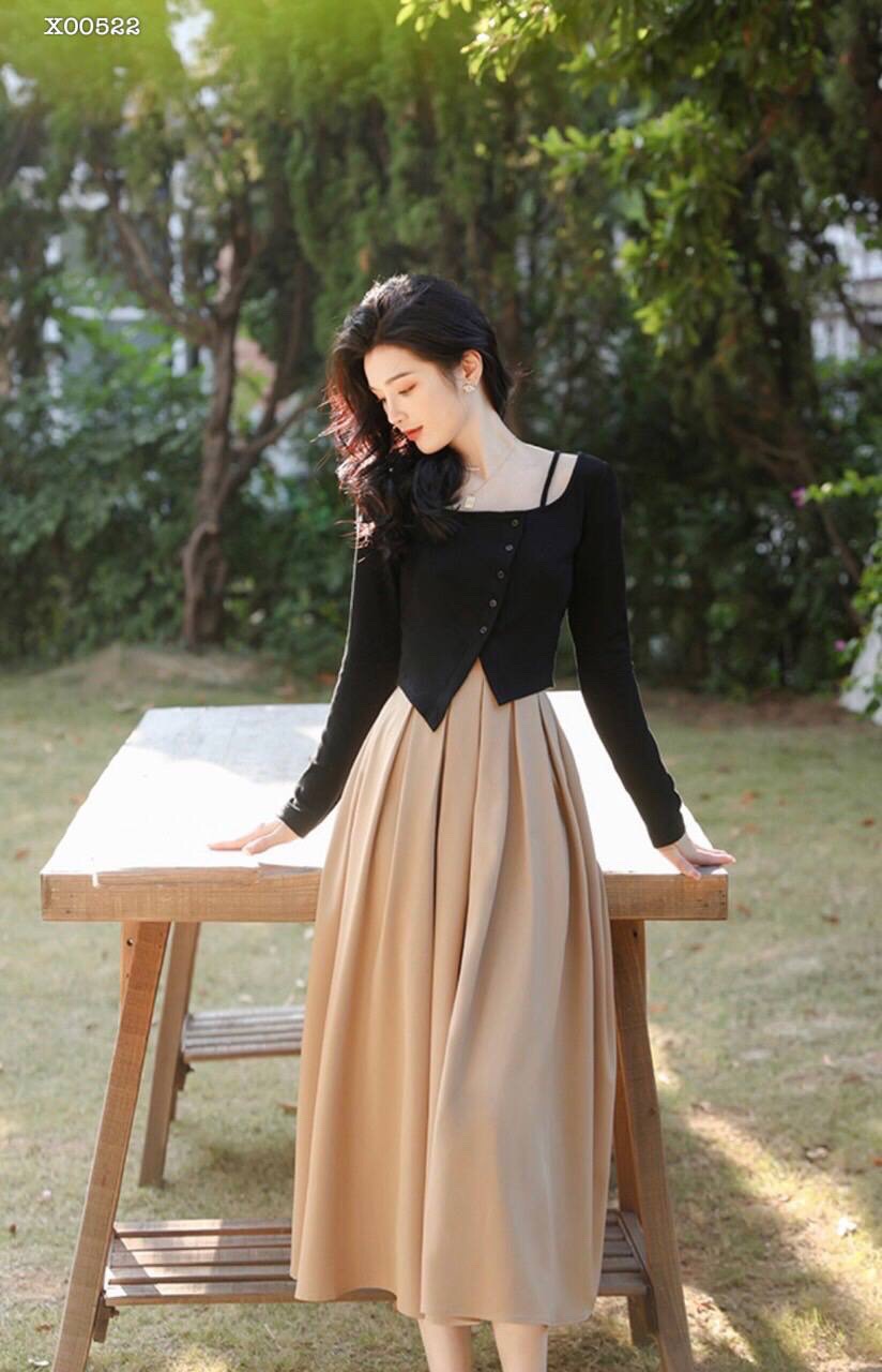 SET ÁO CROPTOP THUN ÔM CỔ U TRƠN TAY DÀI + CHÂN VÁY DÀI SUÔNG TRƠN XẾP LY NHẸ DẠO PHỐ DỰ TIỆC