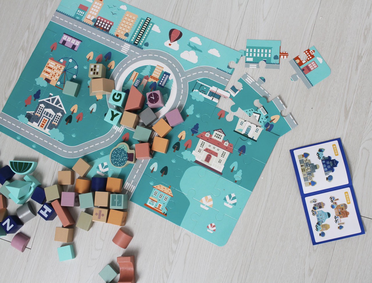 Set xây dựng thành phố mơ ước tặng kèm thảm chơi lắp ráp 2 mặt