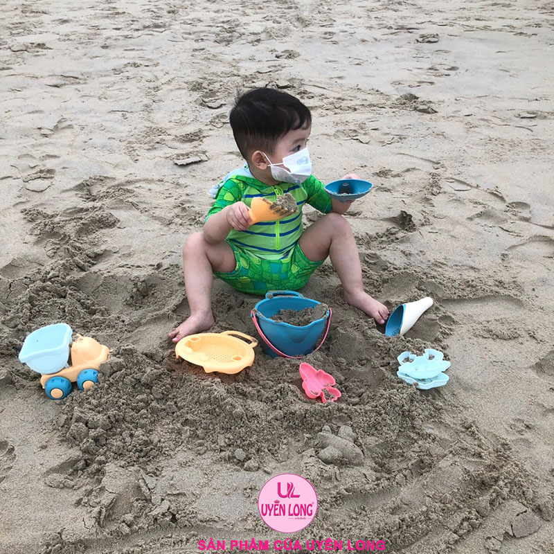 Bộ Đồ Chơi Xúc Cát Bãi Biển Dành Cho Bé, Nhựa An Toàn Cao Cấp, Xuất Âu, Nhiều Phân Loại