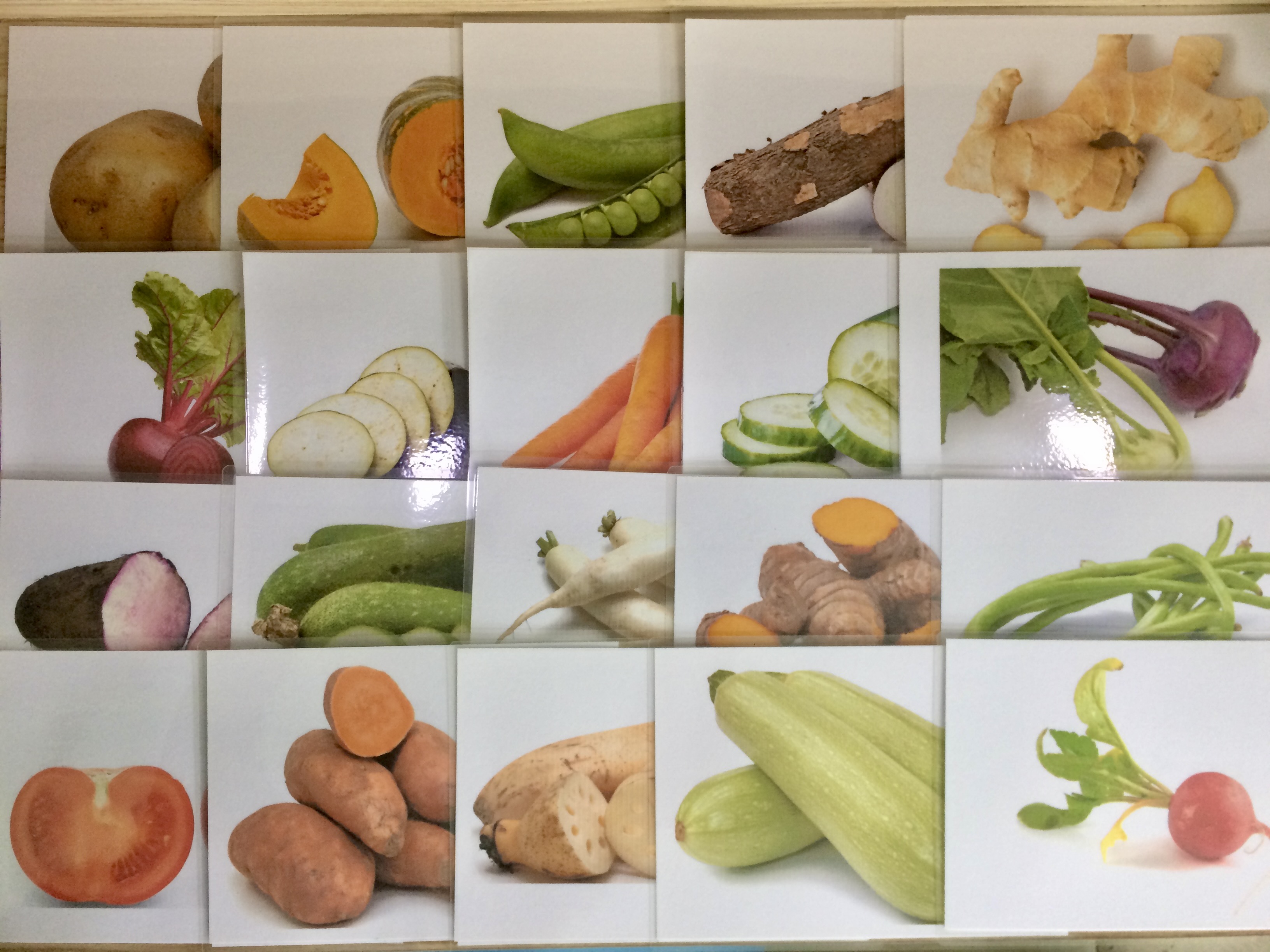 Vegetable Flashcards - Set 2 - Thẻ học tiếng Anh chủ đề rau củ - Bộ 2 - 20 cards: eggplant, beetroot, carrot, cassava, cucumber, ginger
