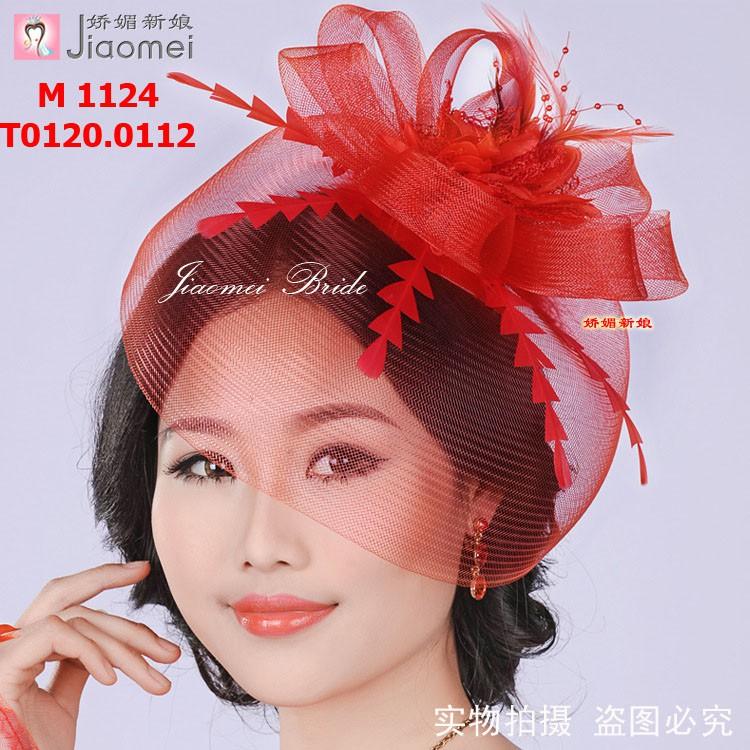 Mũ lưới đỏ chụp hình thời trang