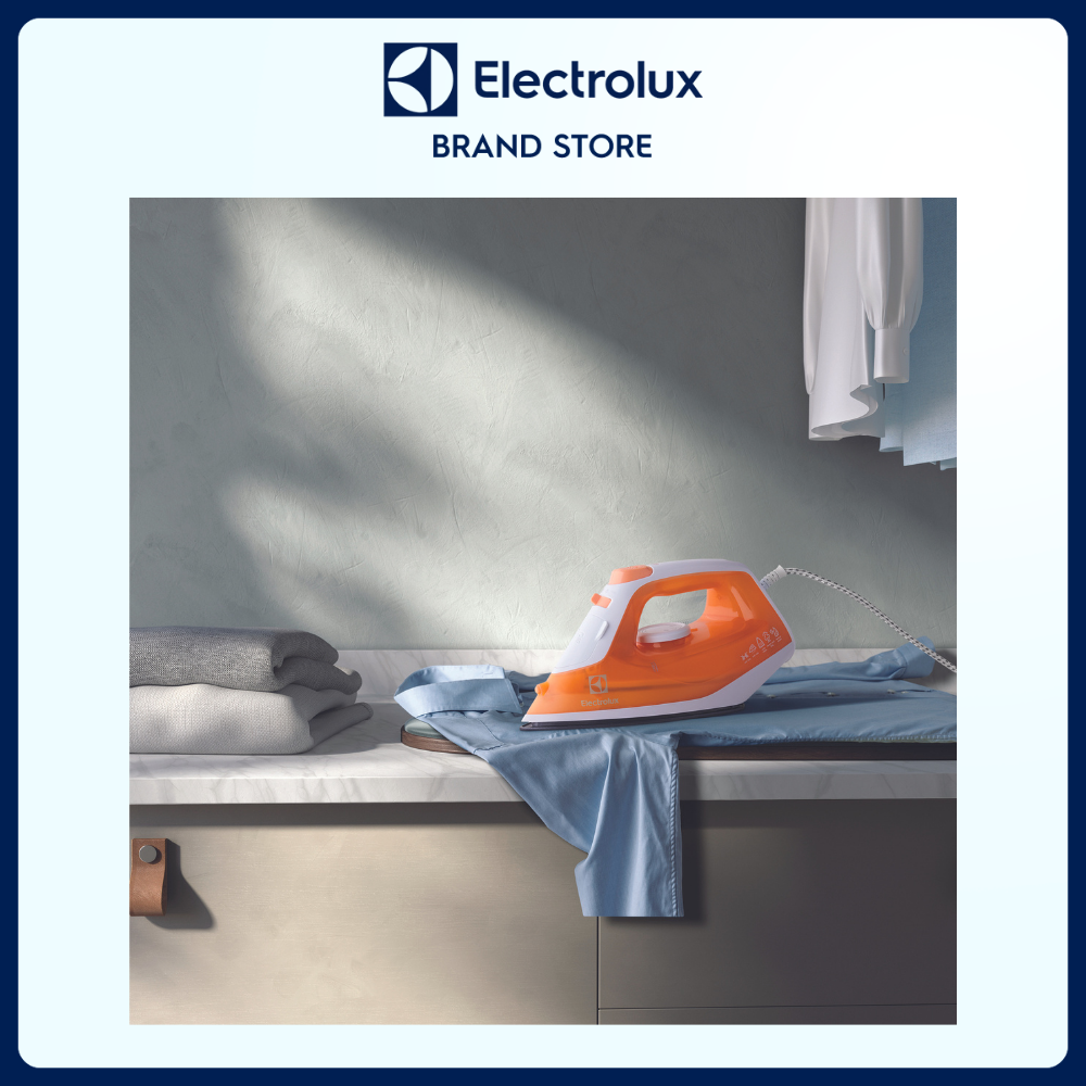 Bàn ủi Electrolux EasyLineTM - ESI4007 - Lướt dễ dàng, ủi vượt trội, tạm biệt nếp nhăn cứng đầu, tự động làm sạch tiện lợi
