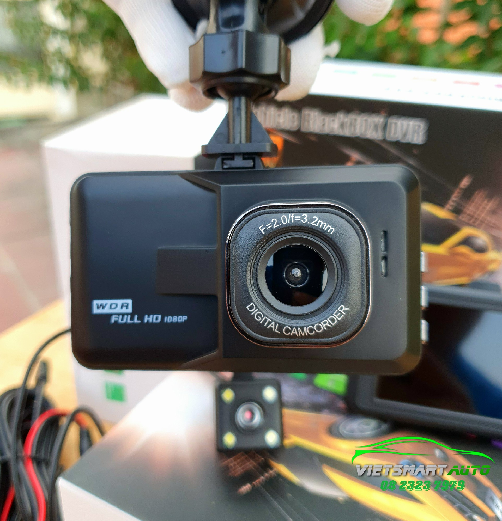 Hình ảnh Camera hành trình ô tô L170S Dual, ghi hình trước, sau Full HD 1080p kèm camera lùi cho xe ô tô