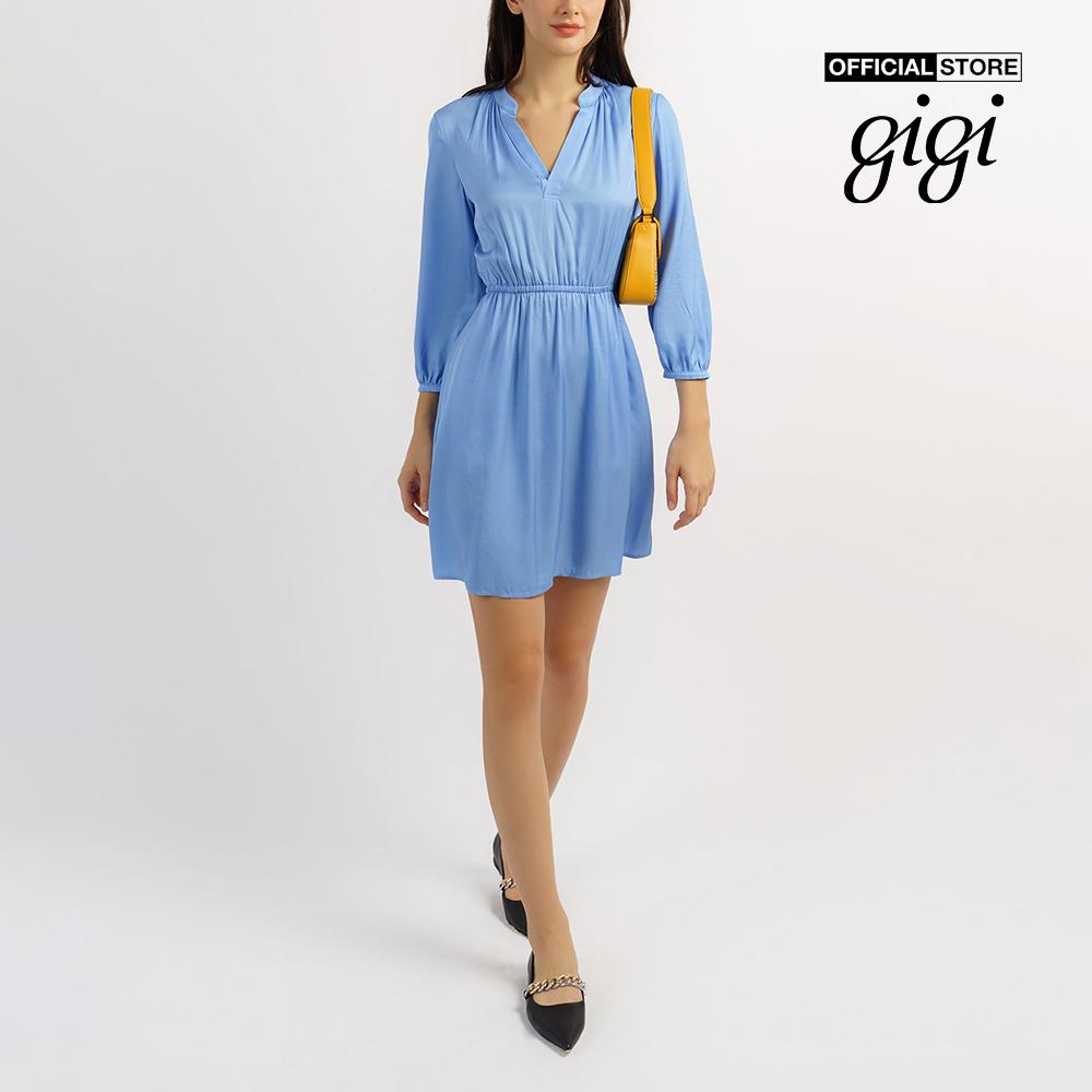 GIGI - Đầm mini cổ V tay dài xếp li thời trang G2101D221170