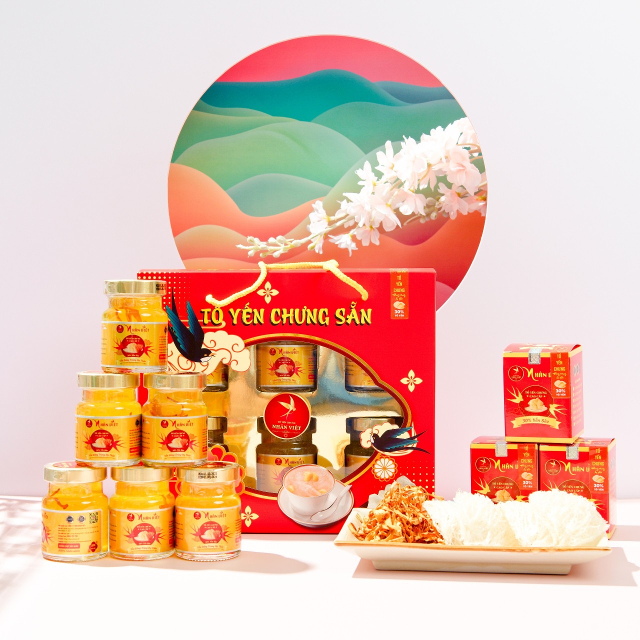 Hộp Quà 6 Hũ Yến Sào Chưng Đông Trùng Hạ Thảo Nhân Việt 30% Yến 70ml/Hũ