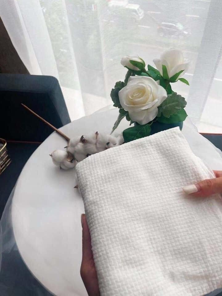 KHĂN TẮM NÉN DU LỊCH LOẠI TO KÍCH CỠ 140*70CM, CHẤT LIỆU COTTON MỀM MẠI, AN TOÀN CHO DA NHẠY CẢM, THIẾT KẾ NÉN NHỎ GỌN DỄ DÀNG MANG ĐI XA