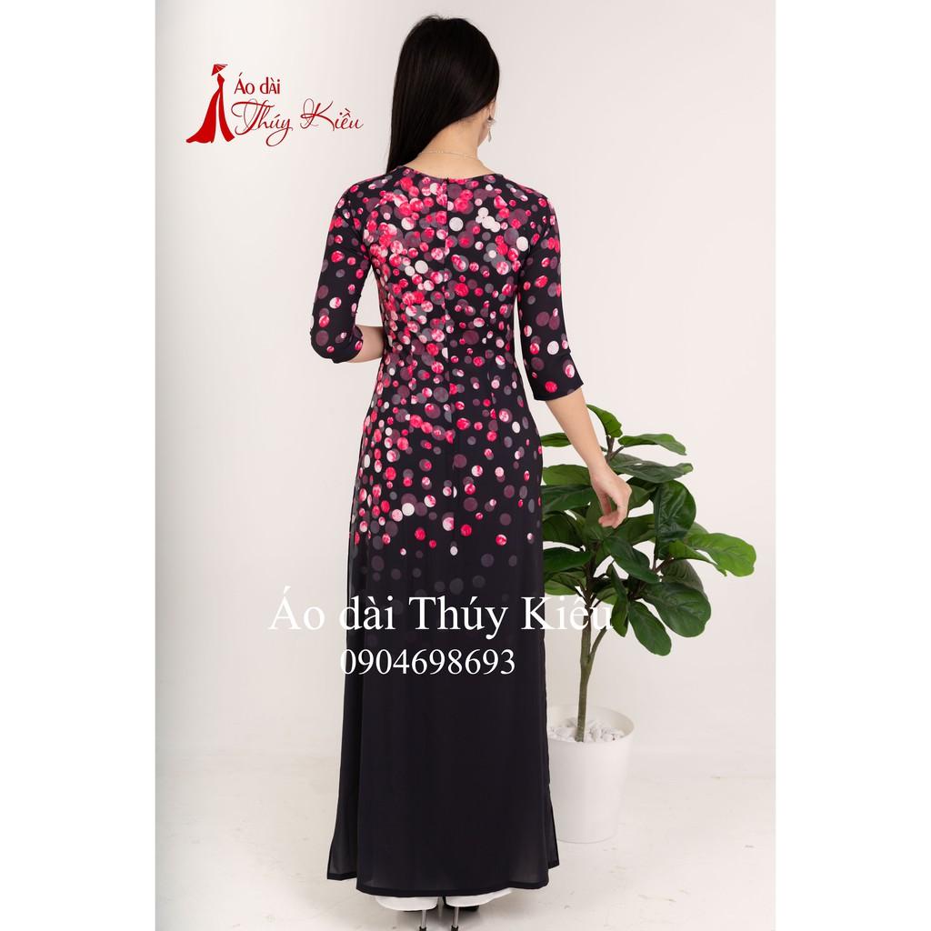 Áo dài Thúy Kiều in 3D lụa Nhật đen chấm bi hồng K30