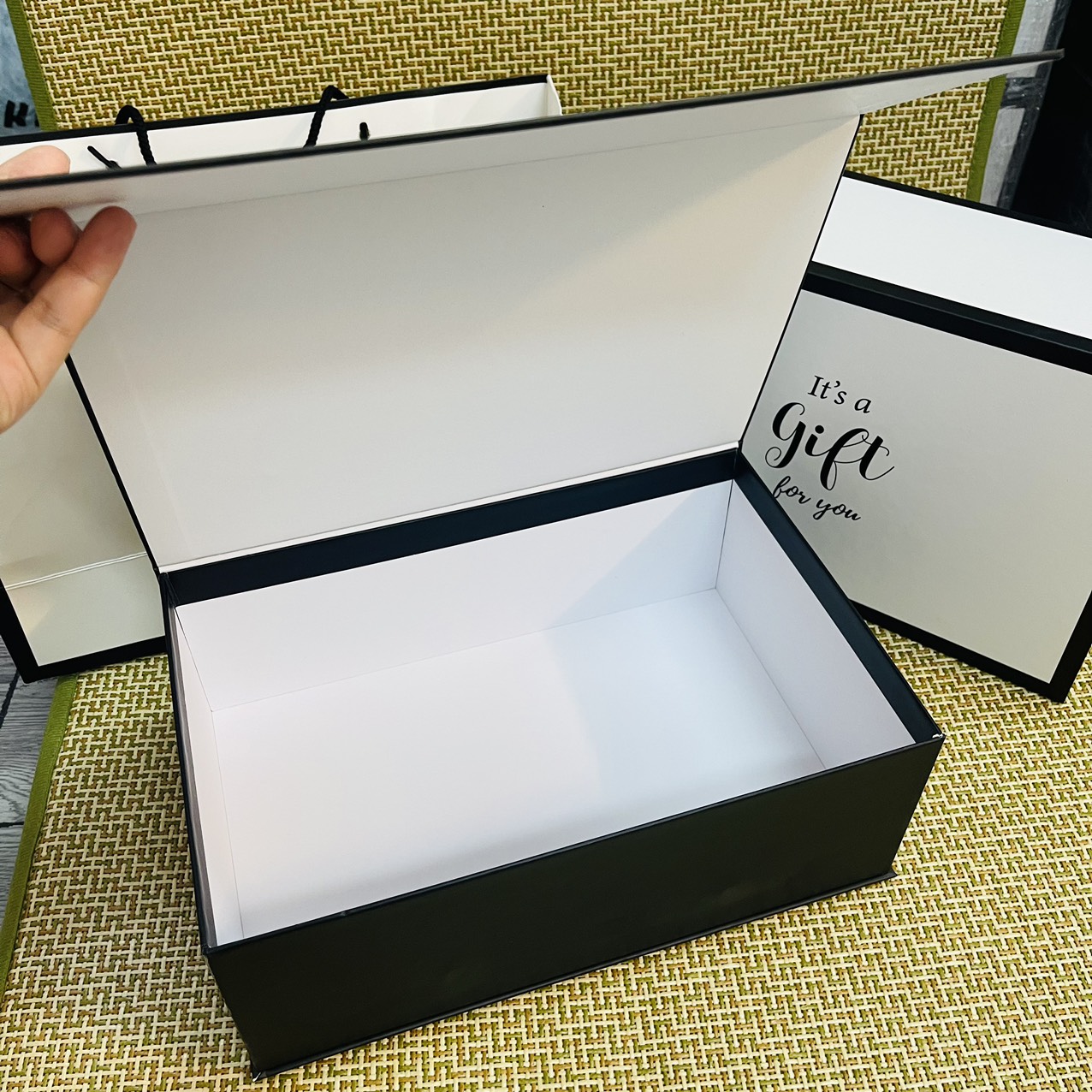 Hộp túi quà size to Gift for you, thiết kế sang trọng, kích thước lớn đựng giày, quần áo, túi xách, hộp quà bất ngờ