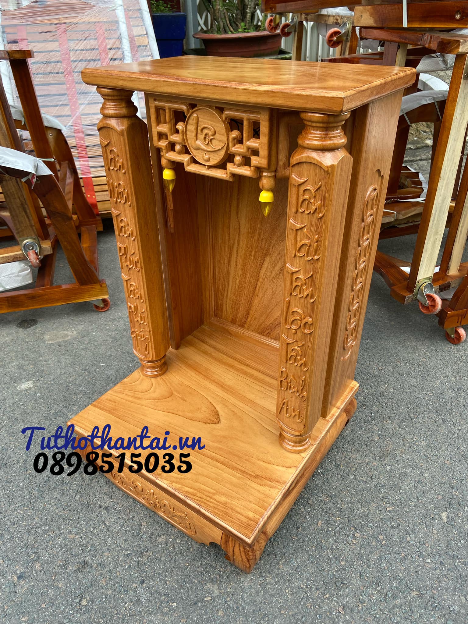Bàn thờ thần tài ông địa cột vuông khắc chữ 48 x 81cm