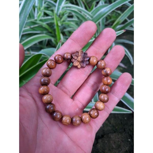Vòng tay nữ mix charm hoa sen chuỗi hạt gỗ thơm bach màu tự nhiên