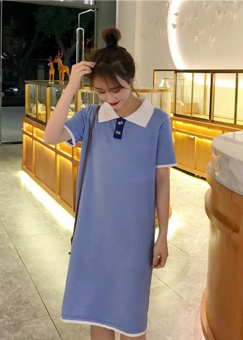Váy len cổ đức