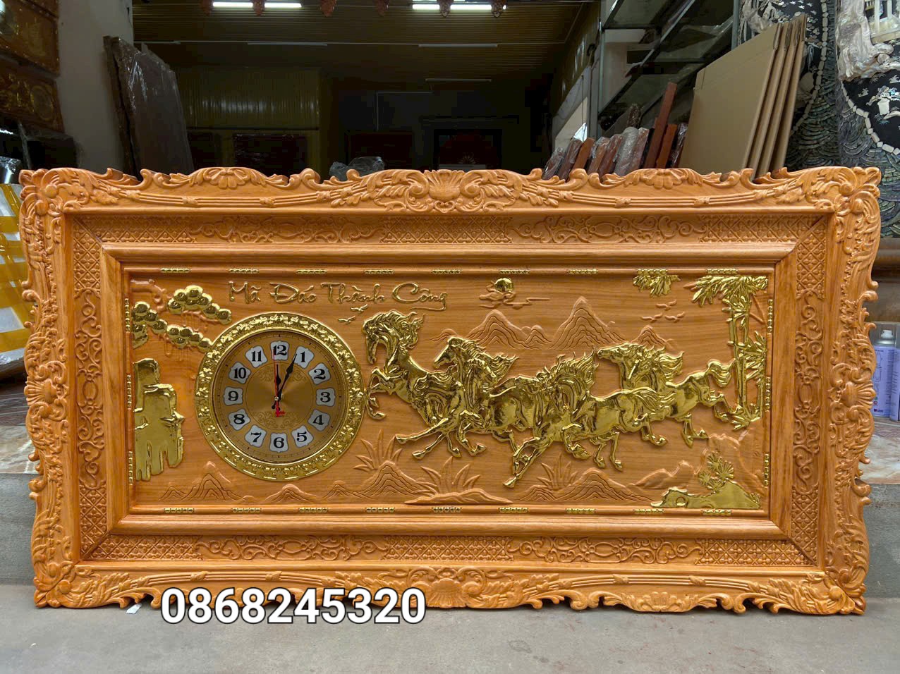 Tranh mã đáo thành công bằng  gỗ gõ kt 67×127×4cm