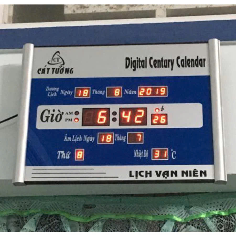 Đồng Hồ Treo Tường Vạn Niên Cao Cấp – Có Lịch Âm, Sang Trọng, 40x30cm Chuẩn Phong Thủy