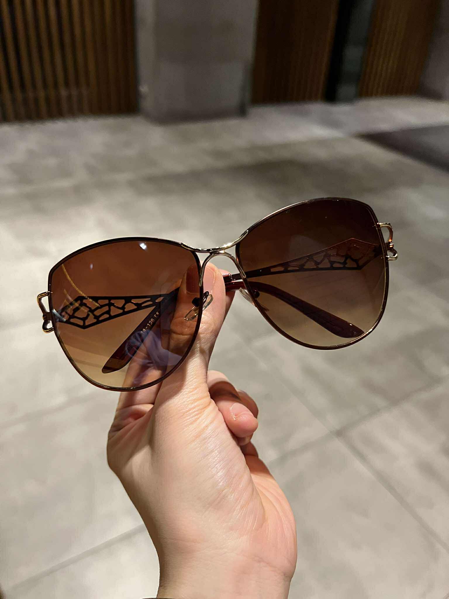Kính râm nữ đi đường chống nắng Uv (Màu nâu trà)