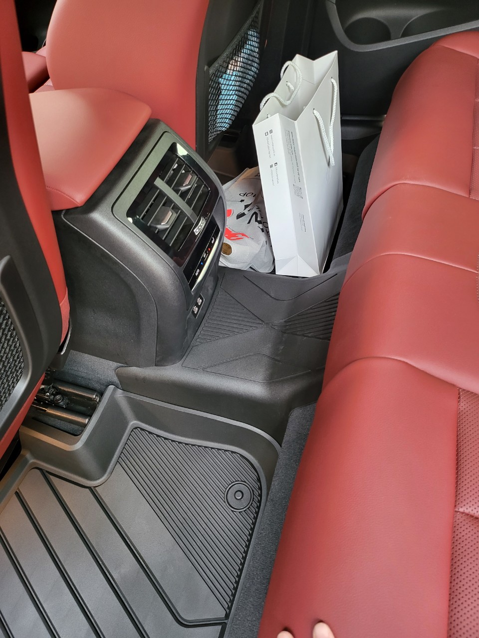 Thảm lót sàn xe ô tô BMW X3 2018- đến nay Nhãn hiệu Macsim 3W chất liệu nhựa TPE đúc khuôn cao cấp - màu đen