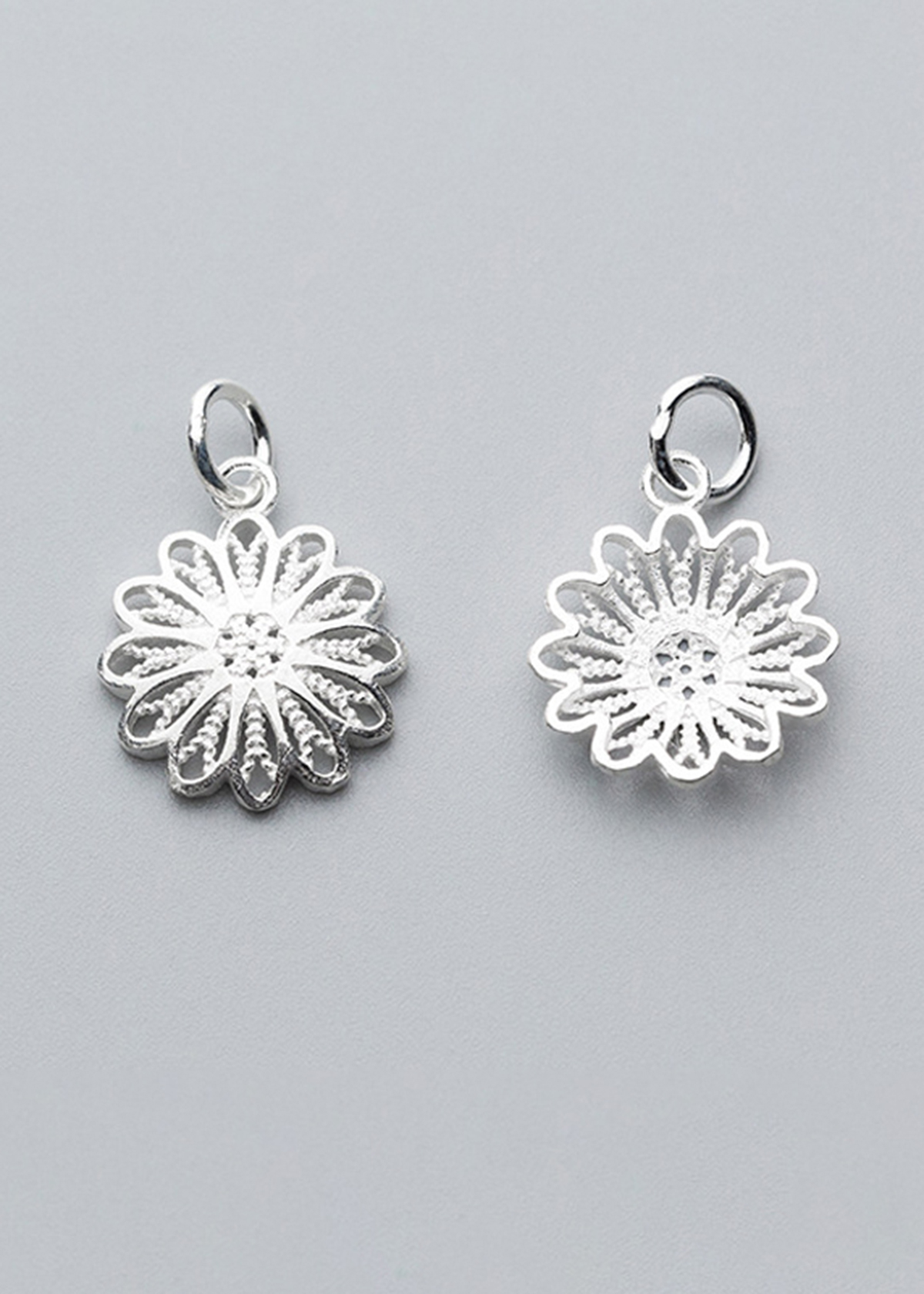 Combo 3 cái charm bạc mặt hình hoa cúc treo - Ngọc Quý Gemstones