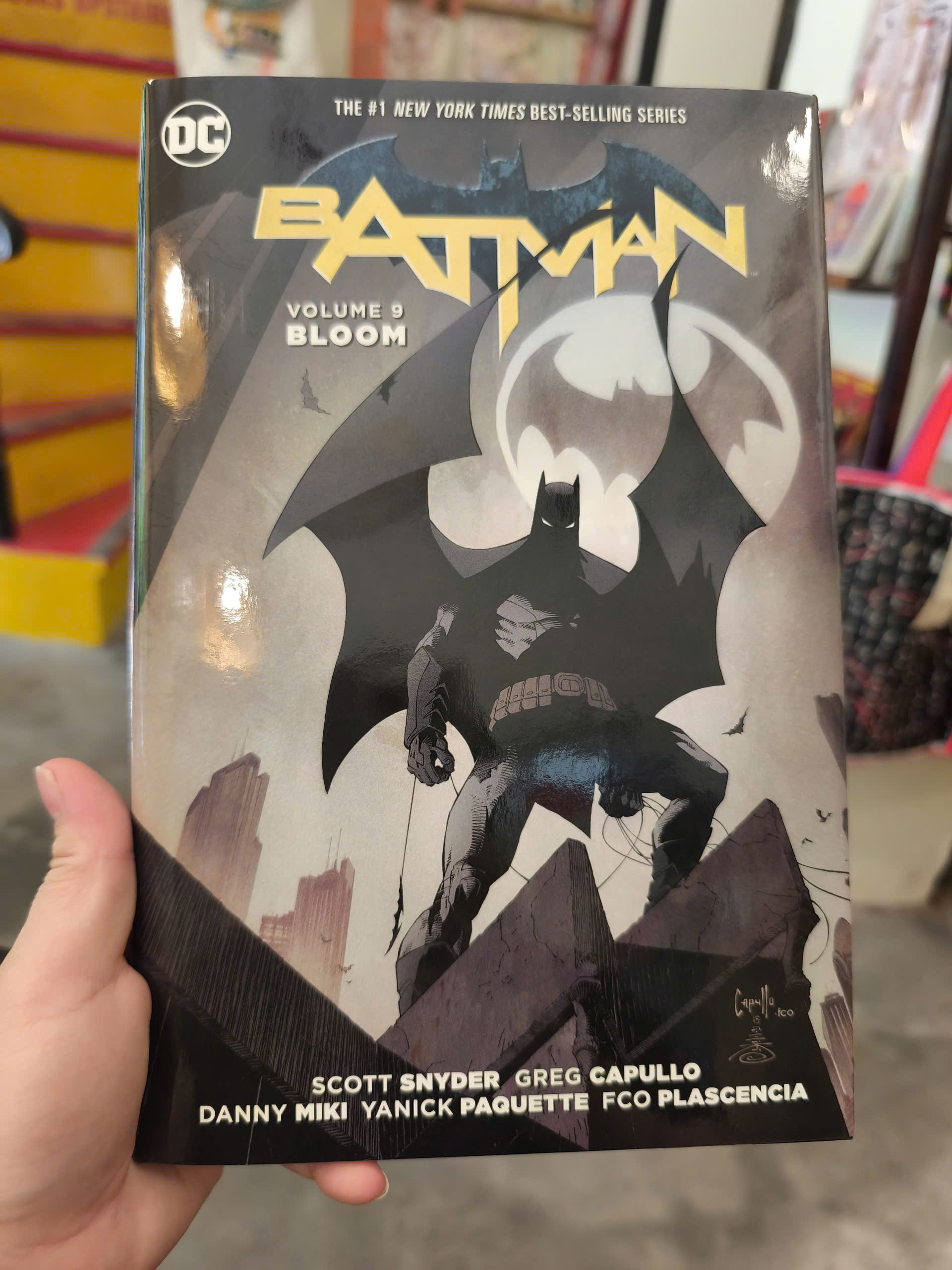 Sách - Batman, Volume 9: Bloom | Hardcover Graphic Novels / Truyện tranh Nhập khẩu Bìa cứng