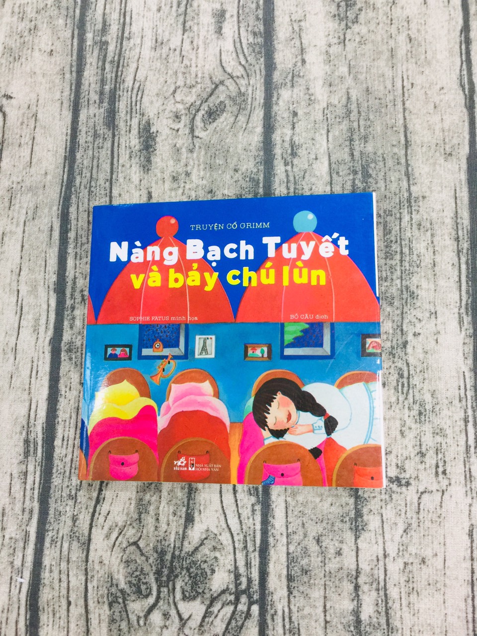 Truyện Tranh Ghép - Nàng Bạch Tuyết Và Bảy Chú Lùn