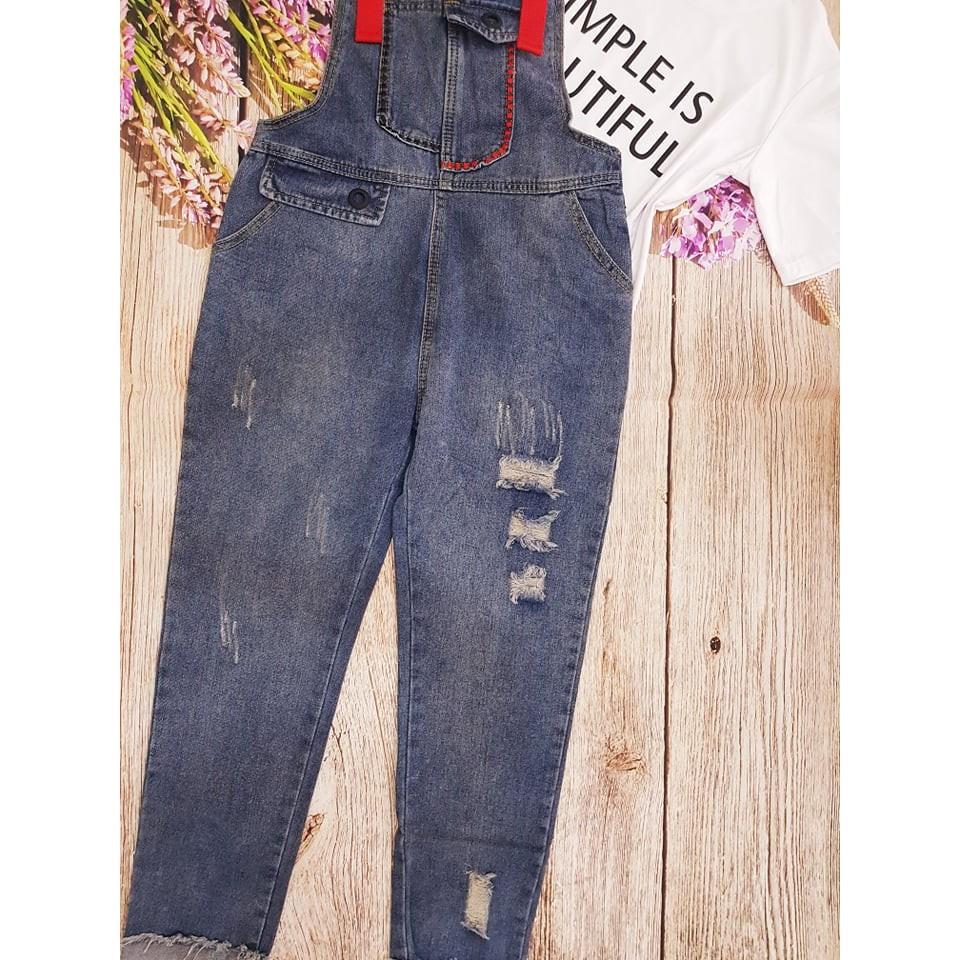 Set Quần Yếm Jean Kèm Áo Thun Cotton phong cách thời trang trẻ trung,năng động. Set Quần Yếm Jean Kèm Áo Thun Cotton thích hợp cho Chị/Em đi chơi hoặc tham dự những buổi tiệc nhỏ nhé
