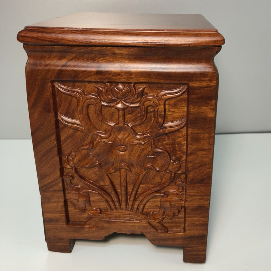 ĐÔN GỖ KÊ TƯỢNG - GỖ HƯƠNG - 13x13x19cm - Màu sơn PU cao cấp