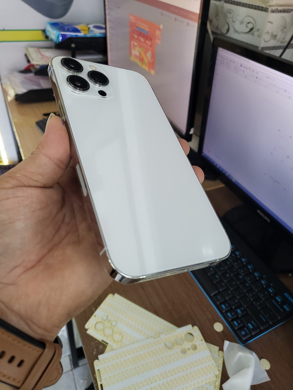 Miếng Dán dẻo PPF lưng full viền dành cho iphone 11 đến 14 pro max miếng dán dán chuẩn từng chi tiết