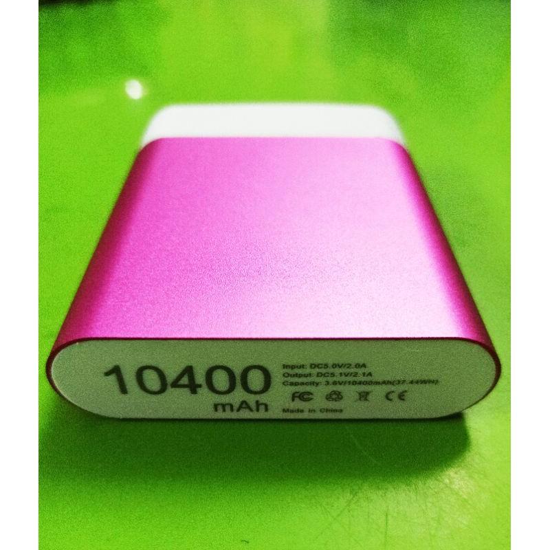 Sạc dự phòng 10.400mah vỏ nhôm màu hồng