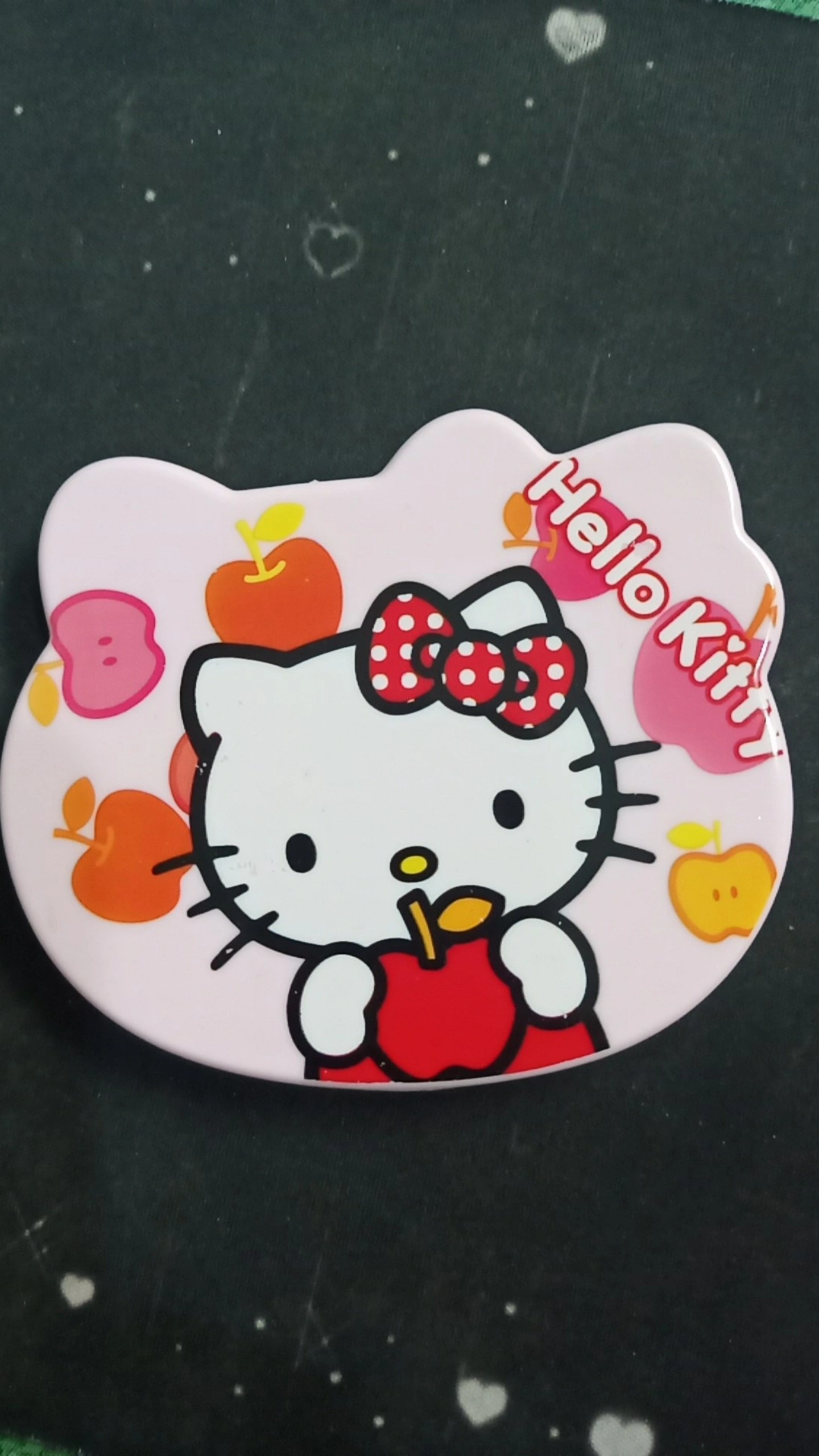 Gương lược bỏ túi mini Hello Kitty (giao màu ngẫu nhiên)