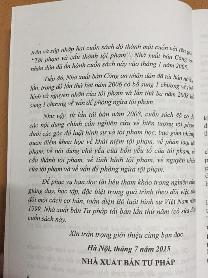 Combo: Pháp luật tố tụng hình sự với việc bảo vệ quyền con người và Tội phạm và cấu thành tội phạm