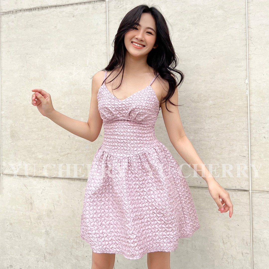 YU CHERRY | Đầm V Neck Cami Dress YD154