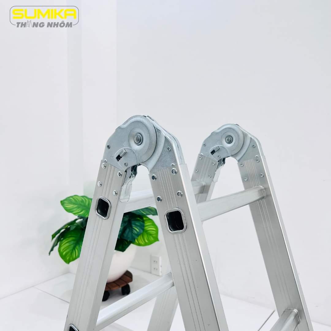Thang xếp 4 đoạn chữ A cao 2m35 Sumika Bao ship gấp TPHCM 1-2H