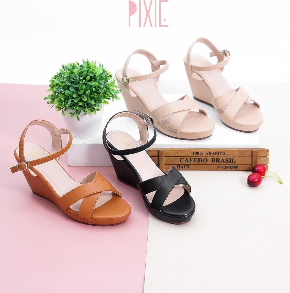 Giày Sandal Đế Xuồng 7cm Quai Chéo Màu Nâu Pixie P207