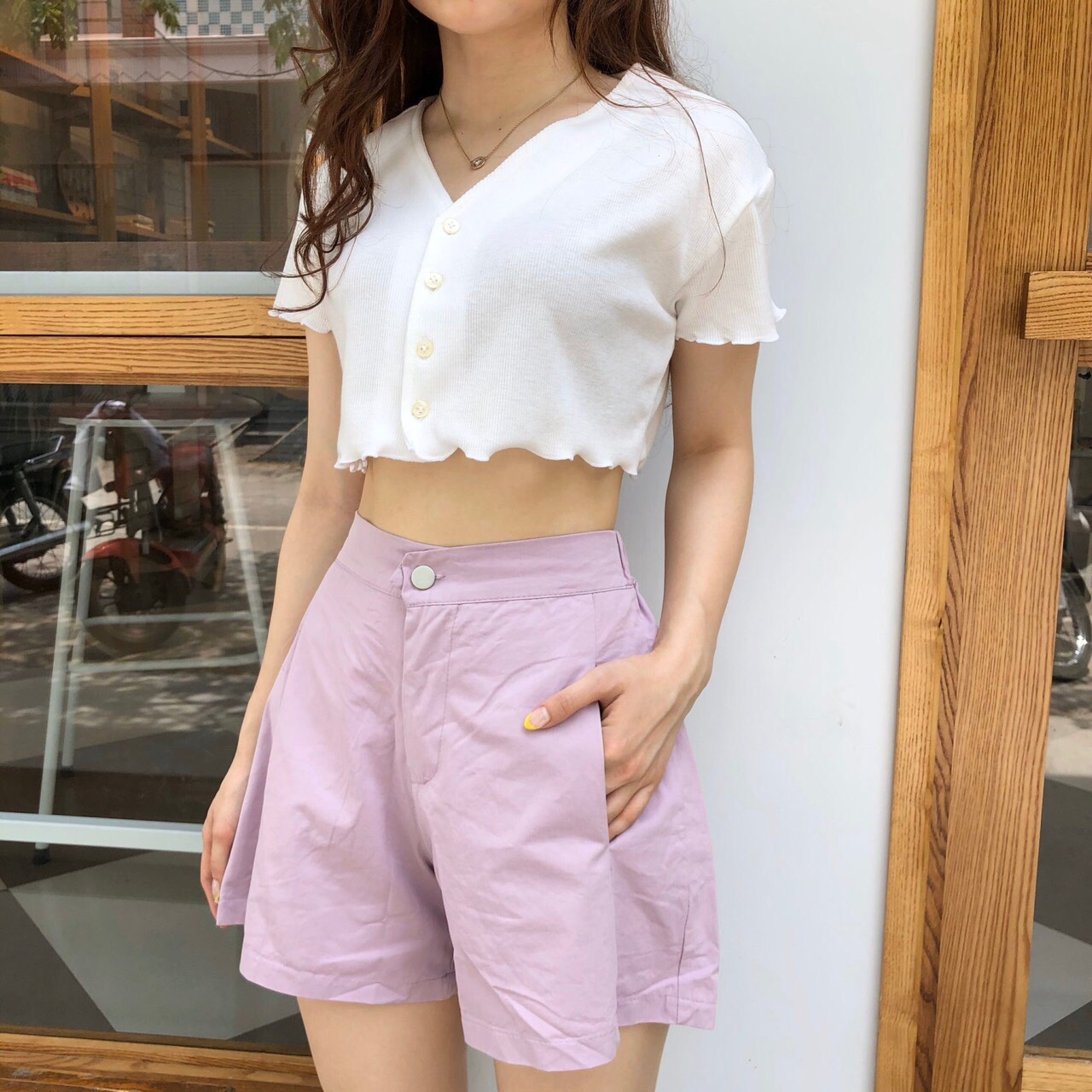Áo Croptop Lai Gợn Cổ V Phối Nút