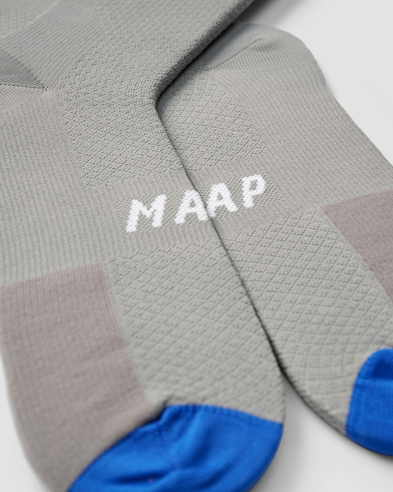 Vớ Thể Thao Đạp Xe/ Chạy Bộ MAAP Flow Sock