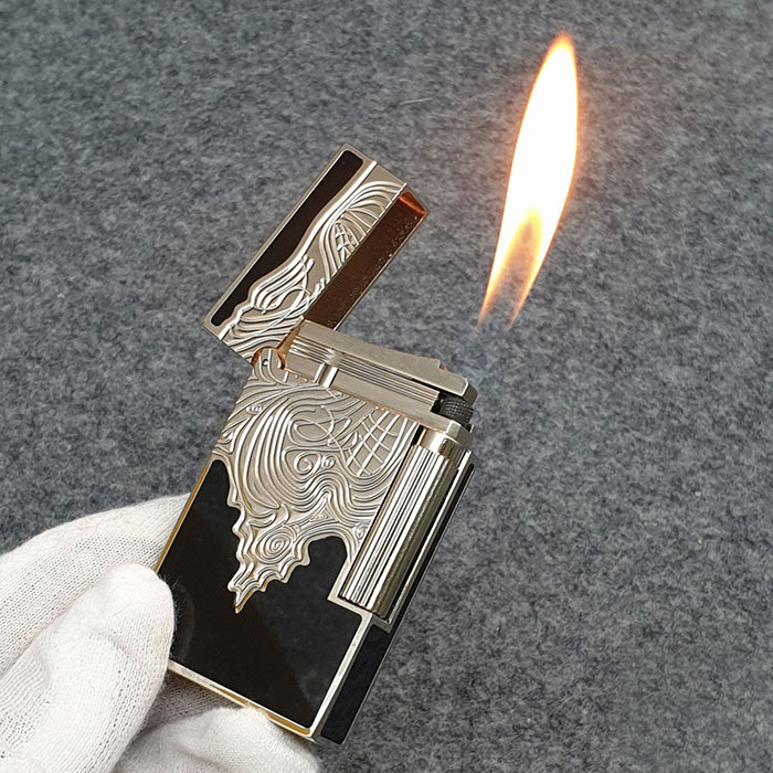 Vỏ Hột Quẹt Bật Lửa Upon D103B Sơn Mài Họa Tiết Khắc Chìm Đen Bạc - Dùng Gas Đá Cao Cấp