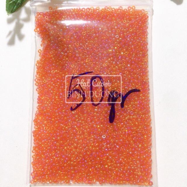 Khoảng 7000 hạt tấm ngũ sắc thủy tinh nhiều màu đẹp gói 50gram