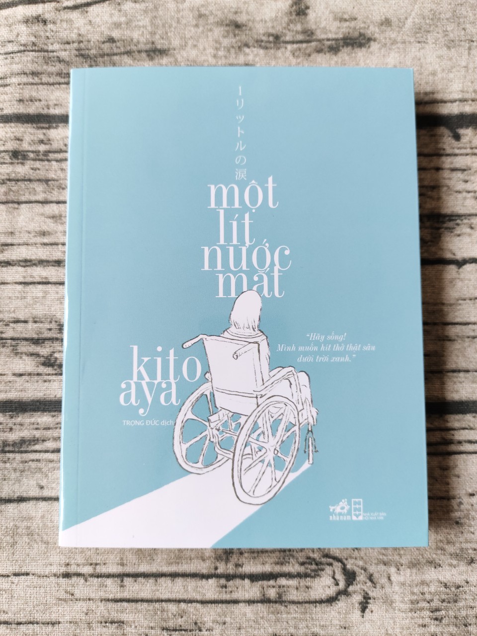 Một Lít Nước Mắt