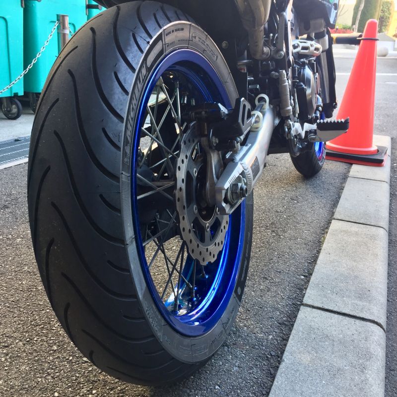 Vỏ xe motor phân khối lớn PKL Michelin Pilot Street Radial 120/160/180 mâm/vành 17 inch (Thái Lan), không ruột (TL)