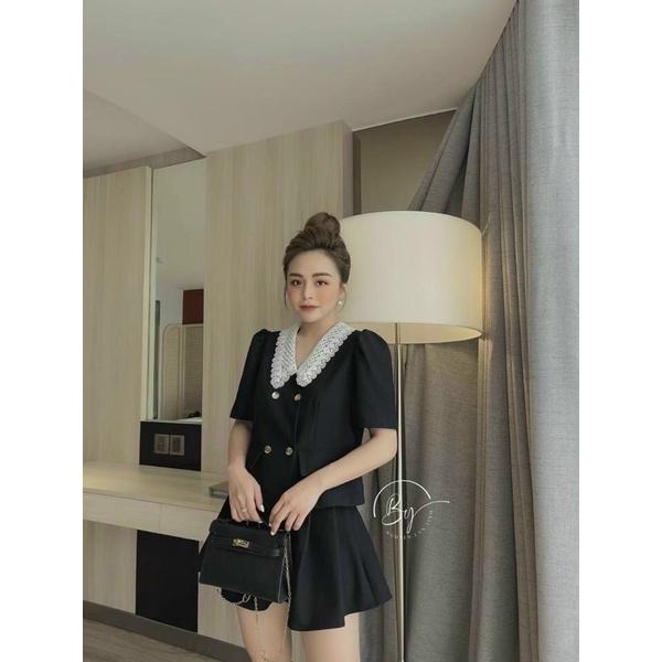 Set váy áo cổ viề trắng.