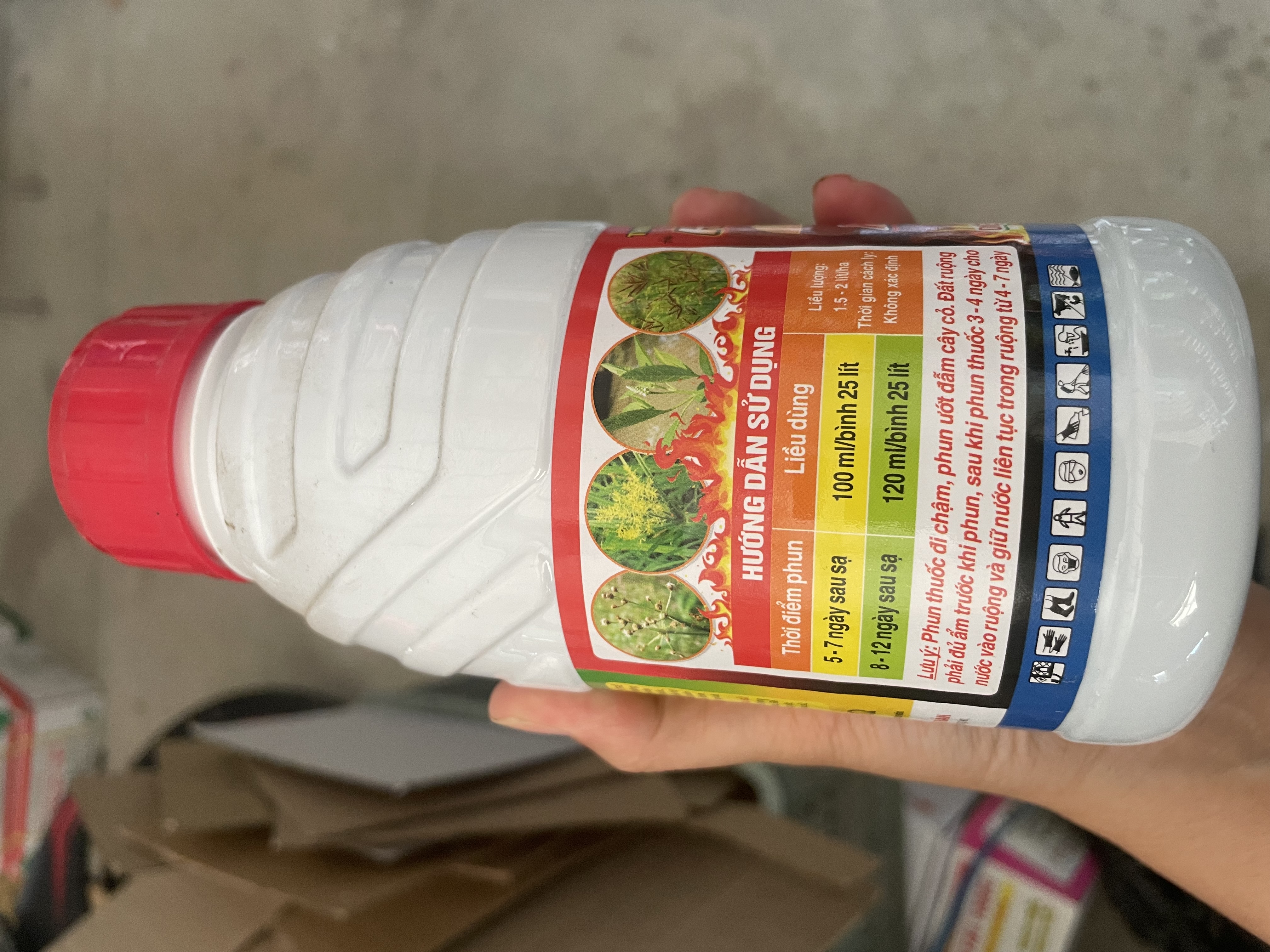 Hoả Ngục 450ml thuốc trừ cỏ chác lác, Cỏ đuôi phụng, cỏ lồng vực, rau mác, rau bợ…..
