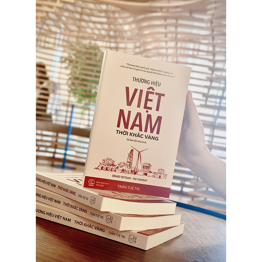 Thương hiệu Việt Nam - Thời khắc vàng (BRAND VIETNAM THE MOMENT) - Bìa Mềm