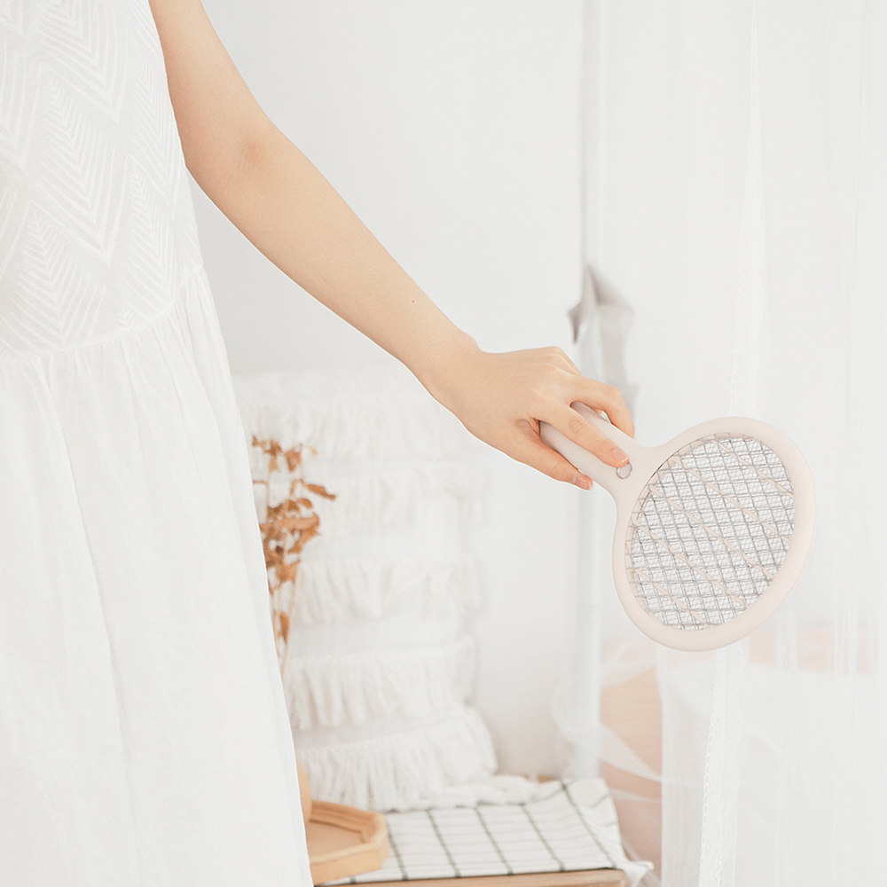 Vợt đánh muỗi Uareliffe tích hợp điện với đèn led thiết kế cầm tay tiện lợi Electric Mosquito Swatter