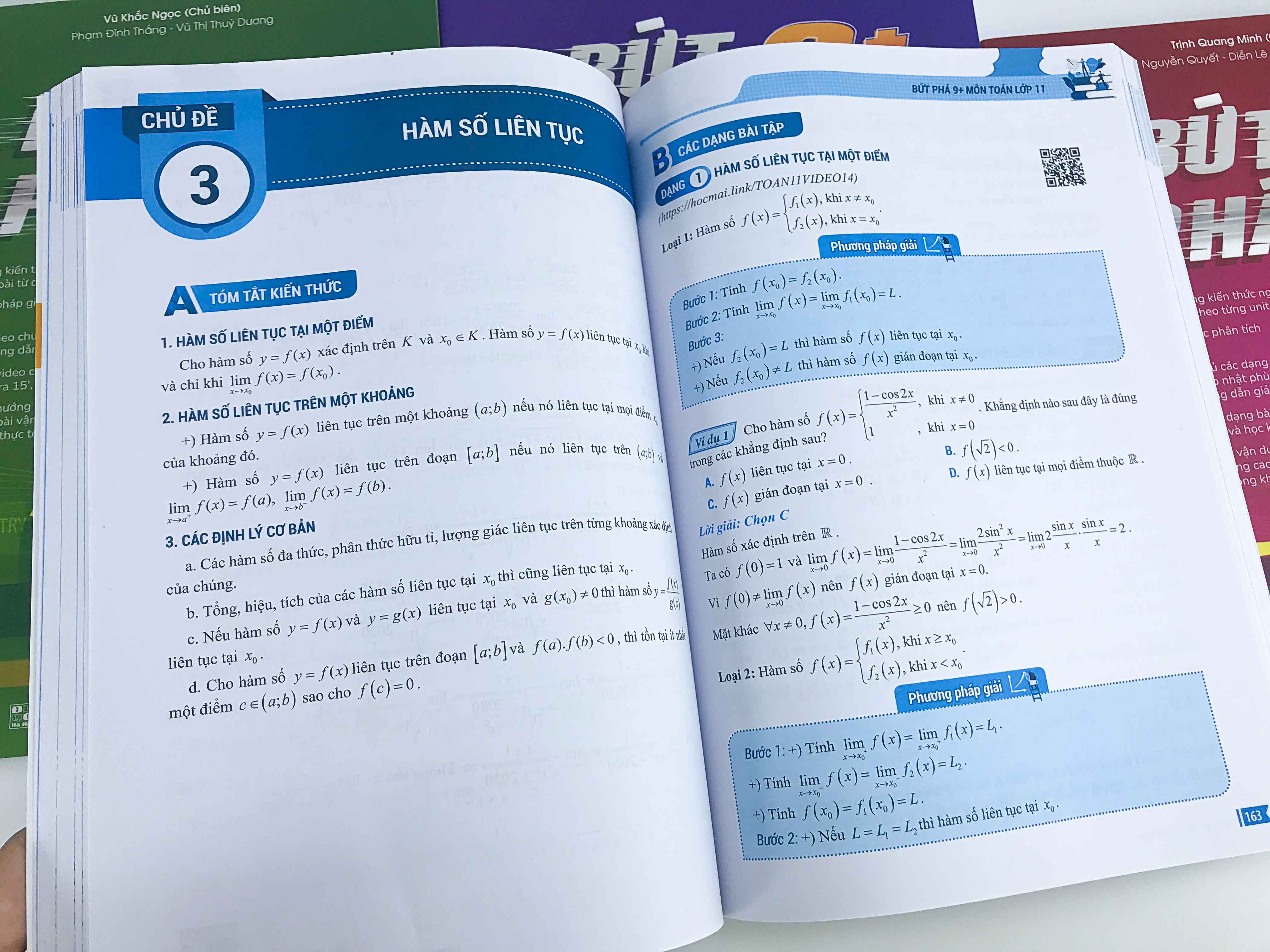 Sách Bứt Phá 9+ Môn Toán lớp 11