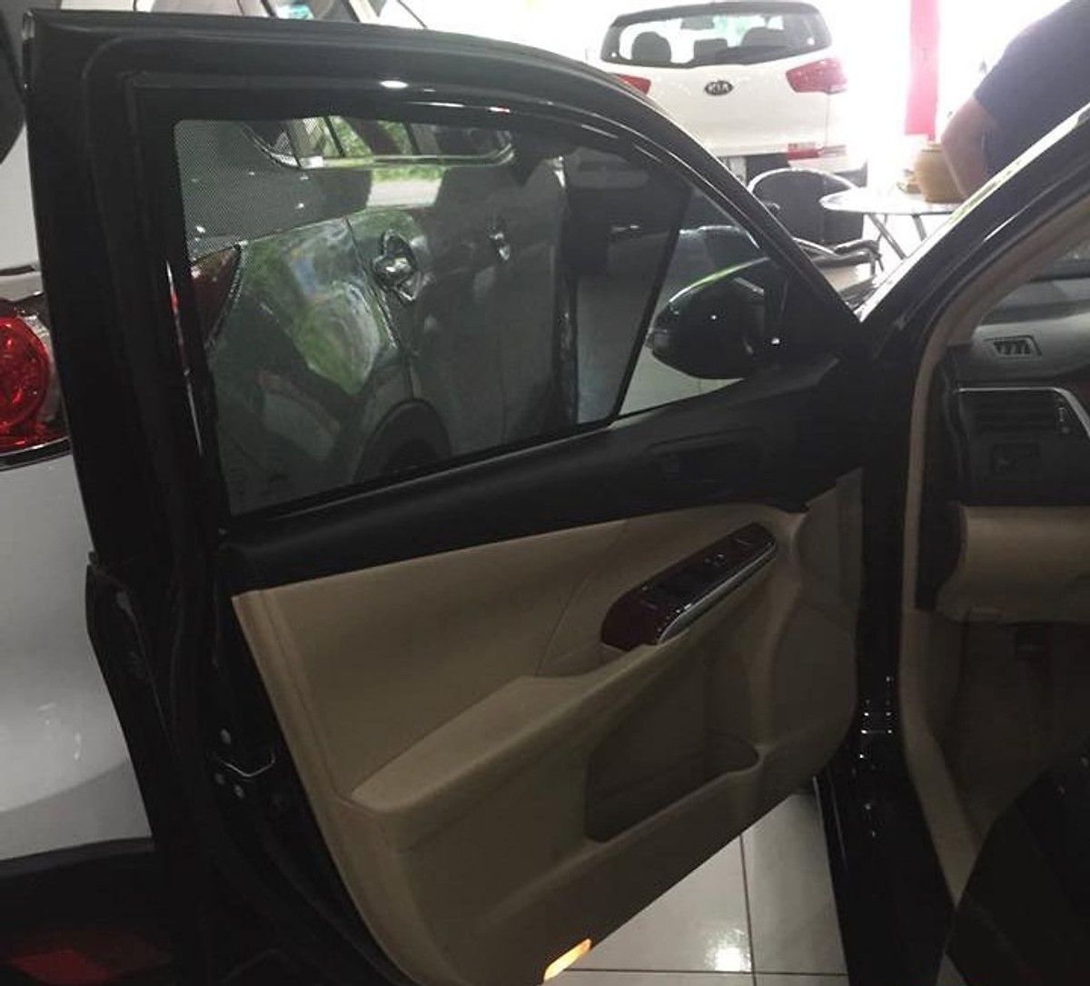 Bộ 4 miếng chắn nắng vải lưới theo xe TOYOTA CAMRY 2019-2020 có gắn nam châm hút