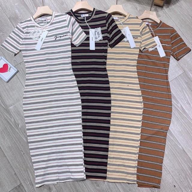 Váy body kẻ