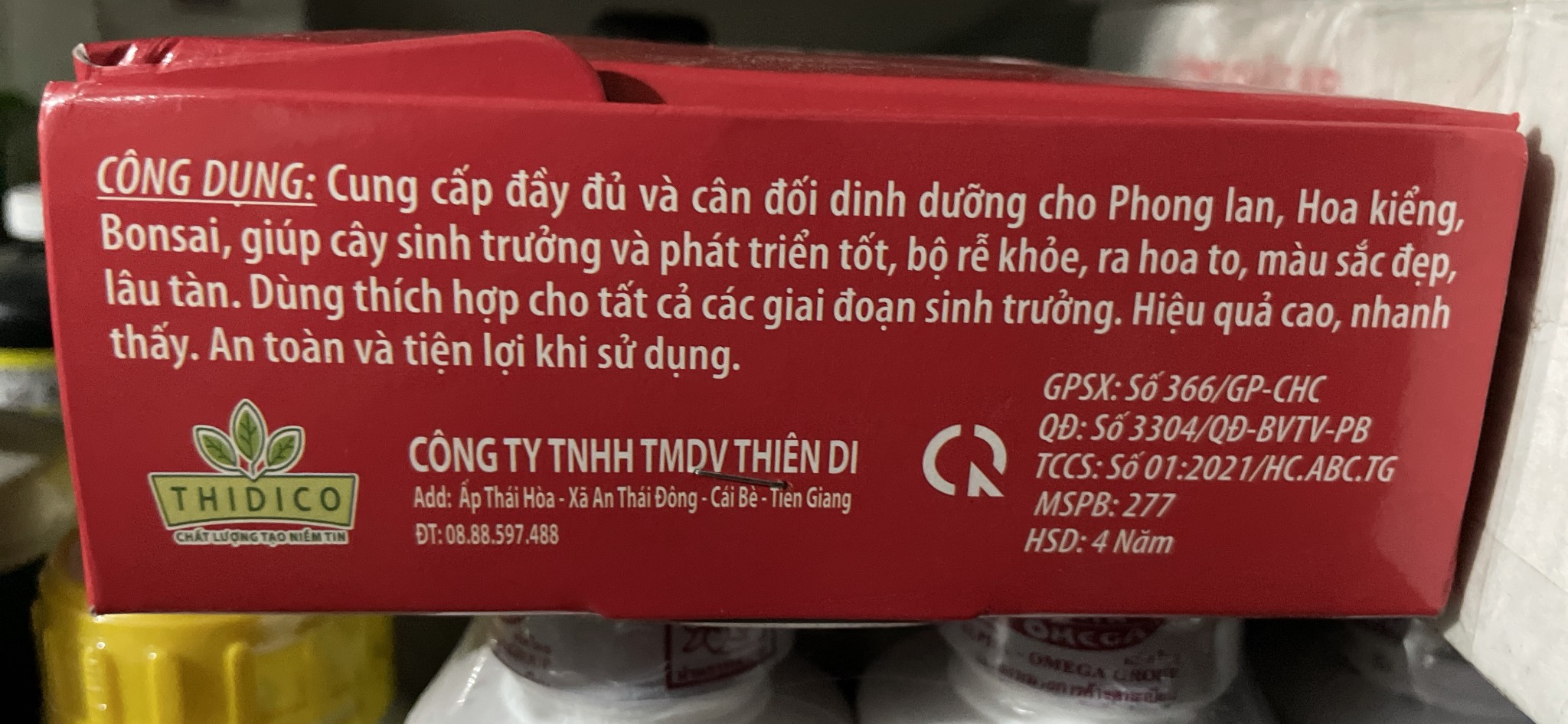 Phân bón 36 túi lưới hữu cơ kích hoa 2.5.3 -350 OM Nhật Bản