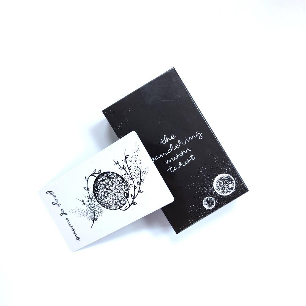 Bộ Bài Wandering Moon Tarot 7x12 Cm Tặng Đá Thanh Tẩy