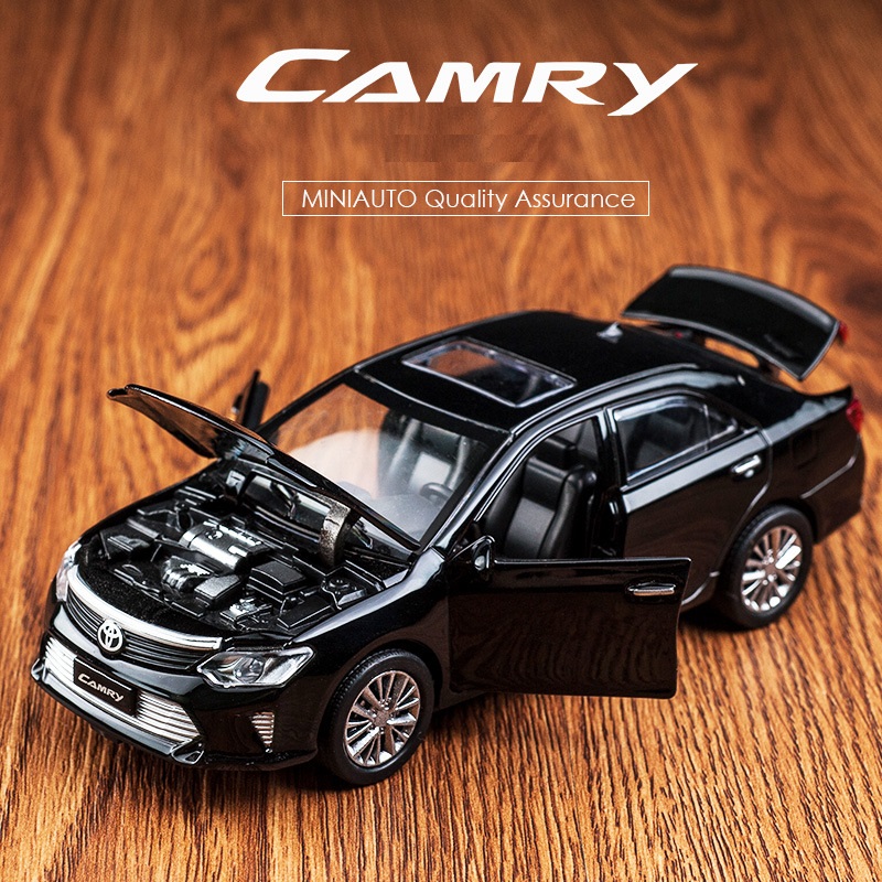 Xe Mô Hình Hợp Kim Camry Tỉ Lệ 1:32 Đồ Chơi Quà Tặng, Trưng Bày