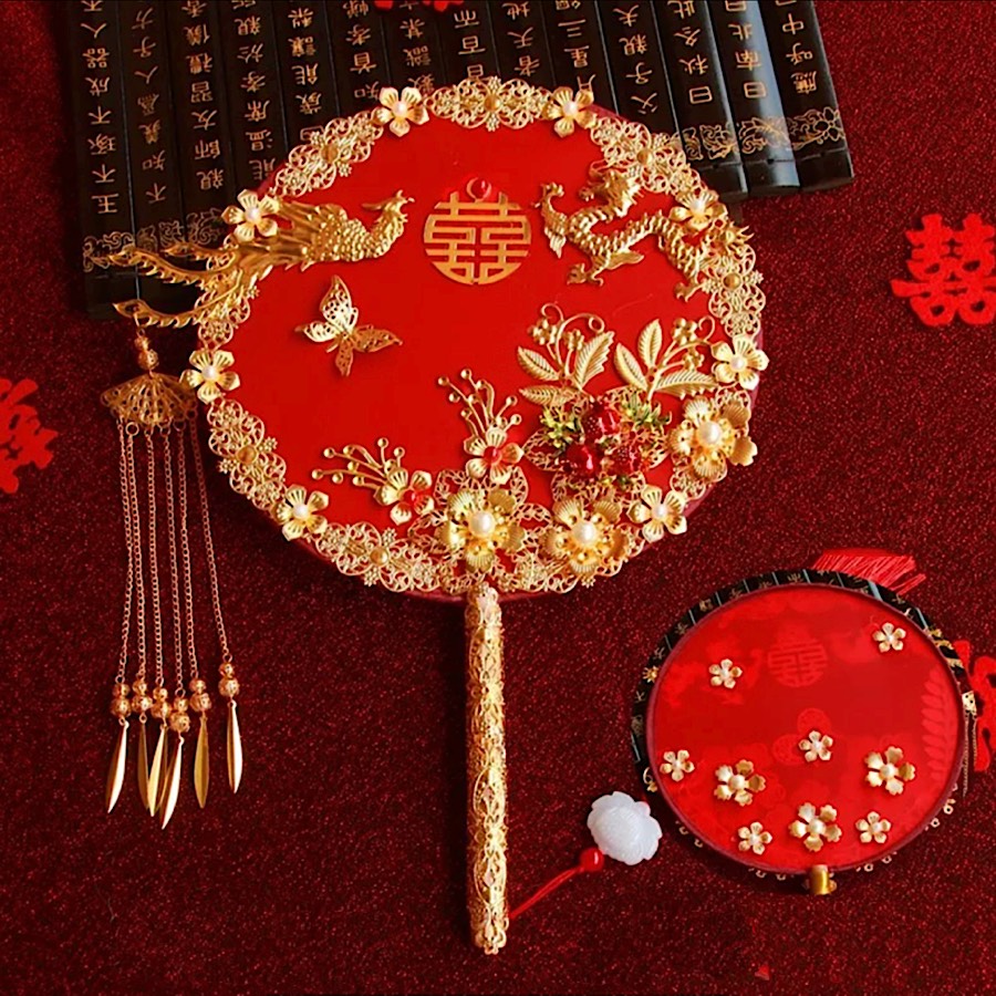 QUẠT HỈ - QUẠT CƯỚI CẦM TAY CÔ DÂU RỒNG PHƯỢNG LONG PHỤNG TRÌNH TƯỜNG CỔ TRANG KÈM GIÁ ĐỠ VÀ HỘP QUÀ