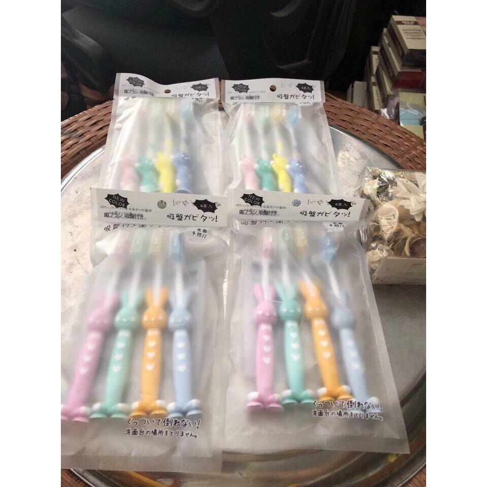 Set 4 chiếc bàn chải Nhật Bản trẻ em hình gấu